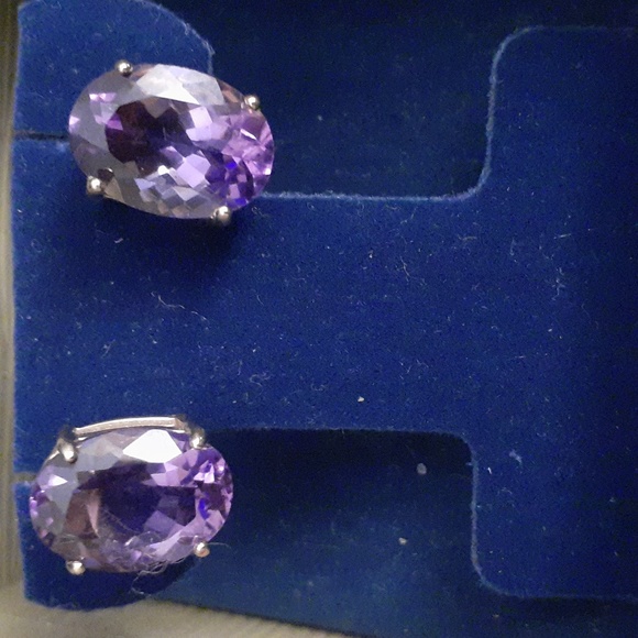 AMETHYST OVAL LARGE STONE STUDS 14K - Picture 1 of 8